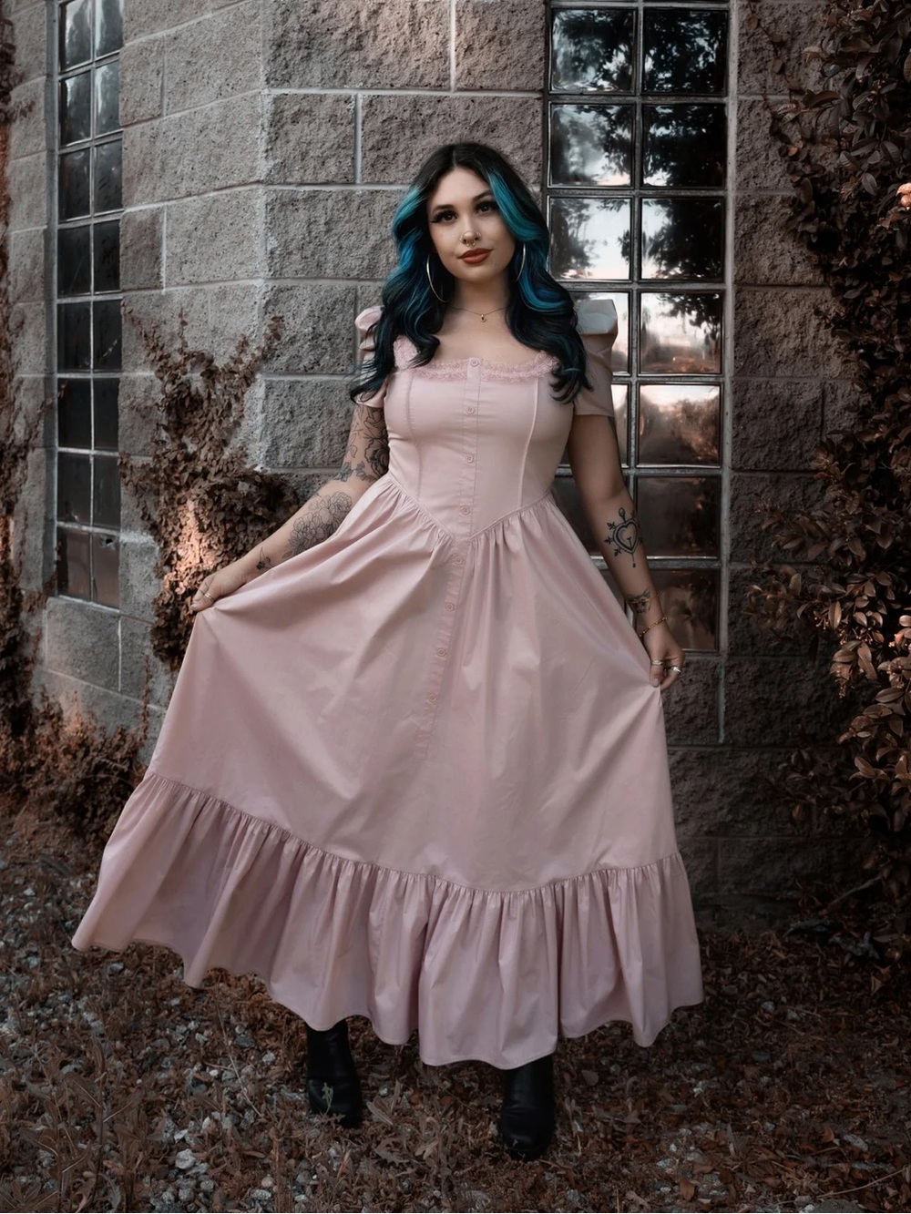 Lively ghosts La Vie en Rose dress